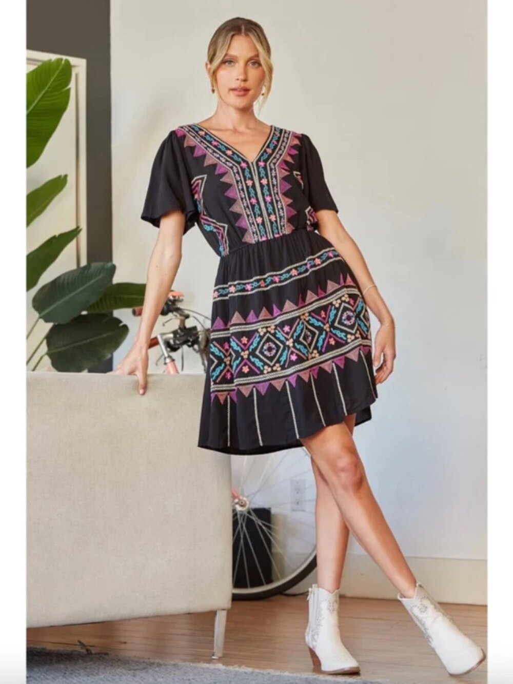 Savannah Jane Embroidered Southwestern Native Aztec Black Sundress Dress Small